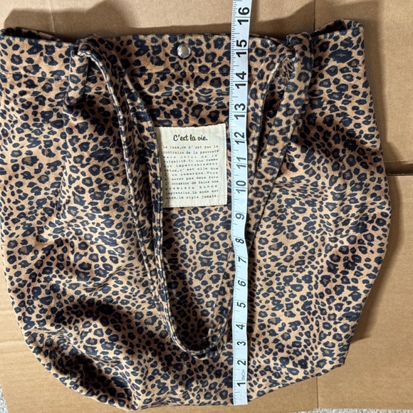 C'est La Vie Leopard Print Tote Bag - Picture 11 of 14